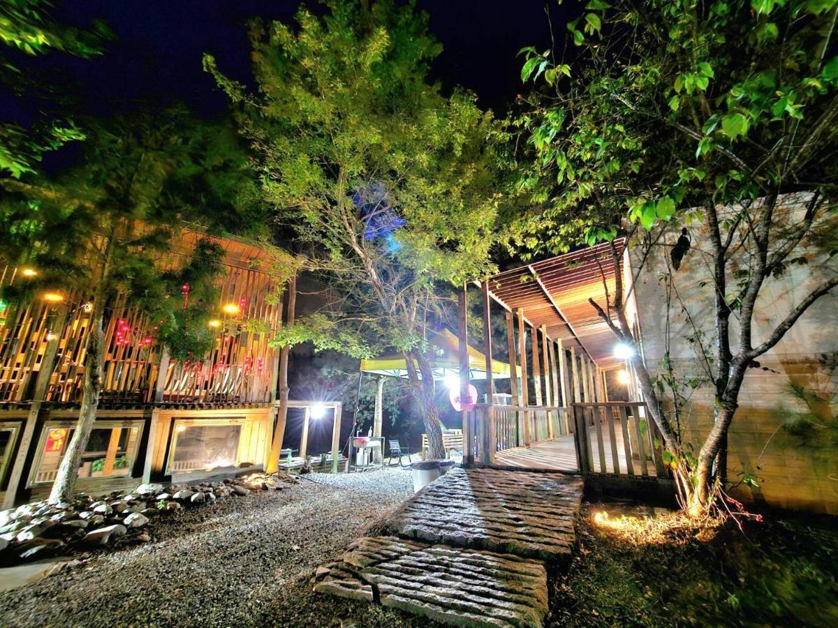 Fun星空謐境 埔里包棟民宿 烤肉麻將自然園區 Kültér fotó